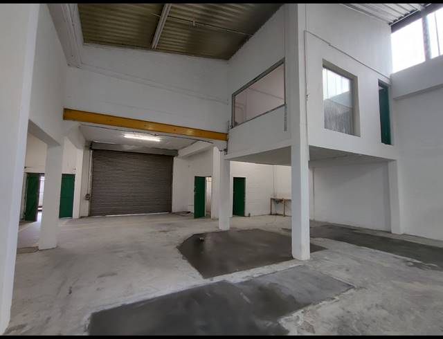 350M² MINI FACTORY TO LET IN NDABENI